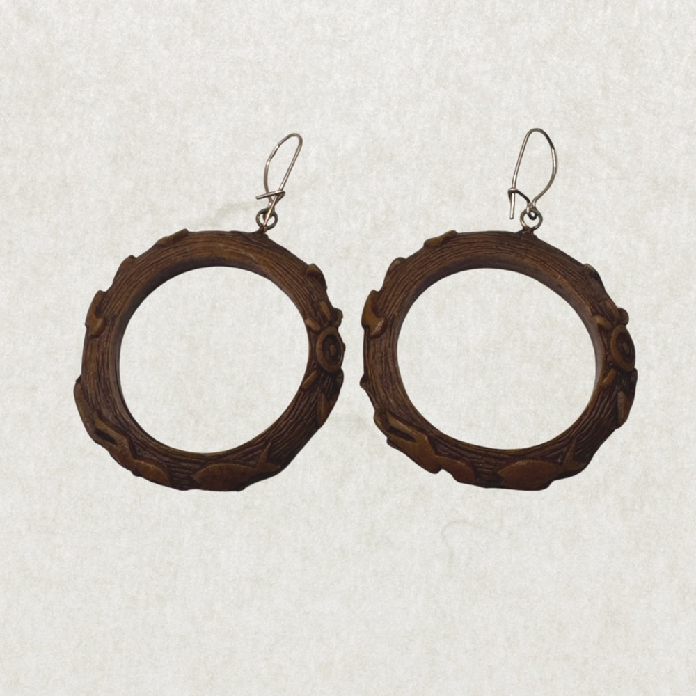 Vintage 80s Carved Plastic Hoop Earrings with 10K Gold Hooks